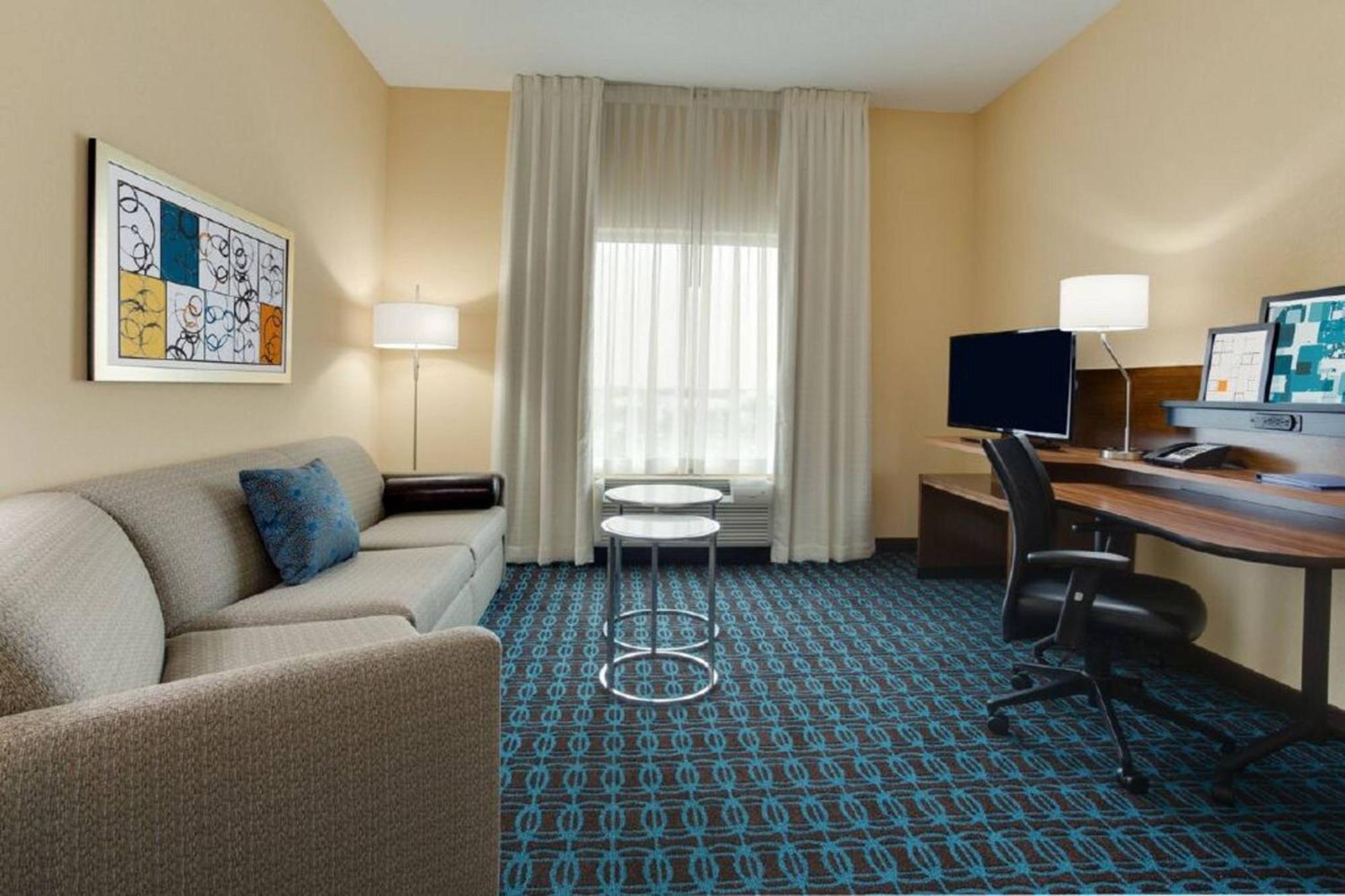 Fairfield Inn & Suites By Marriott Fort Lauderdale Пемброк-Пайнс Экстерьер фото